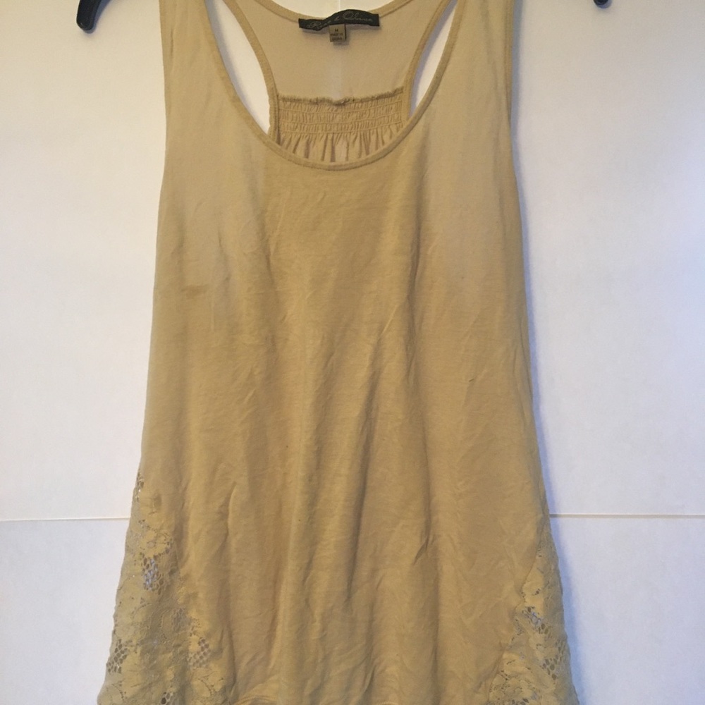 tan tank top